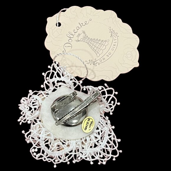 Dollcake Dollhouse Clip Pin New With Elegant Floral Design & Pearl Details - Picture 4 of 4